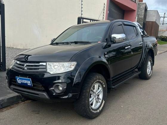 MITSUBISHI L200 TRITON 3.2 HPE 4X4 CD 16V TURBO INTERCOOLER DIESEL 4P AUTOMÁTICO MITSUBISHI L200 TRITON 3.2 HPE 4X4 CD 16V TURBO INTERCOOLER DIESEL 4P AUTOMÁTICO